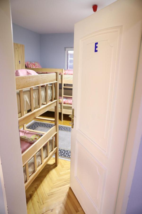 City Park Hostel بريشتاين المظهر الخارجي الصورة